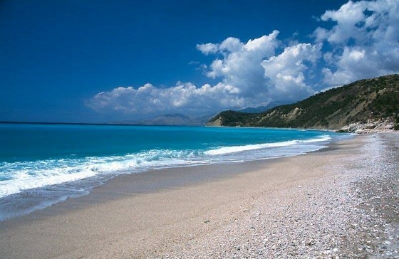 Spiaggia di Lukova , tra le più belle dell’Albania